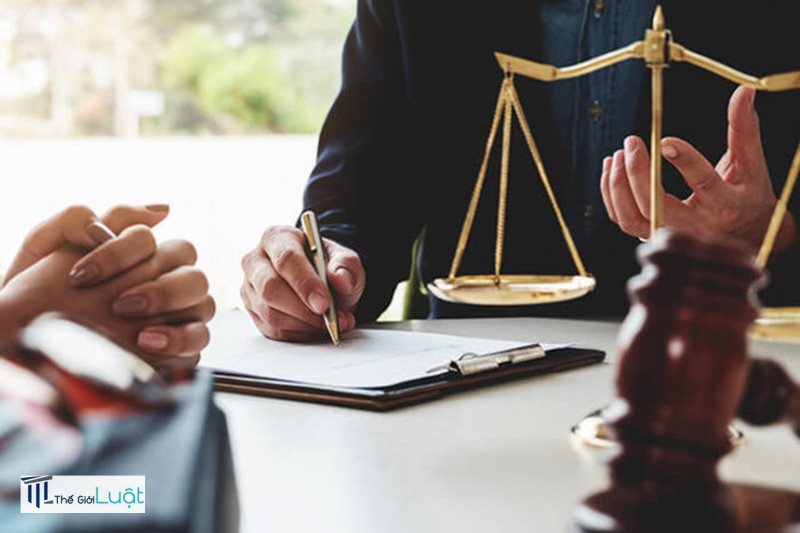 Chia tài sản khi ly hôn - Phân biệt tài sản chung và tài sản riêng Chia tài sản khi ly hôn - Phân biệt tài sản chung và tài sản riêng